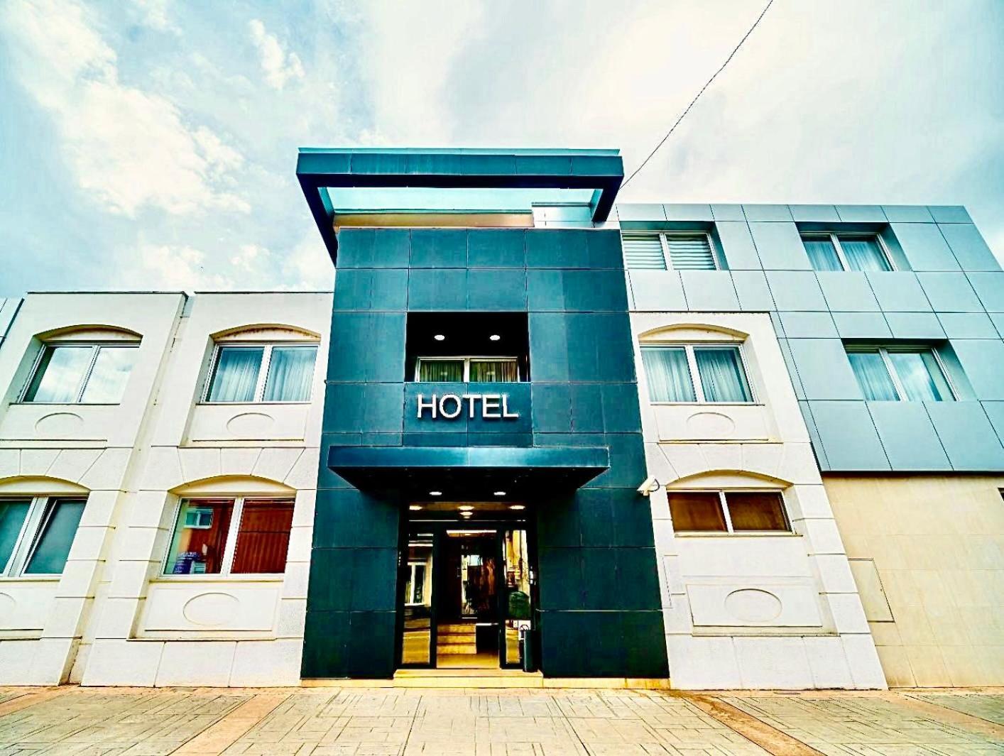Hotel Sun Loznica Εξωτερικό φωτογραφία