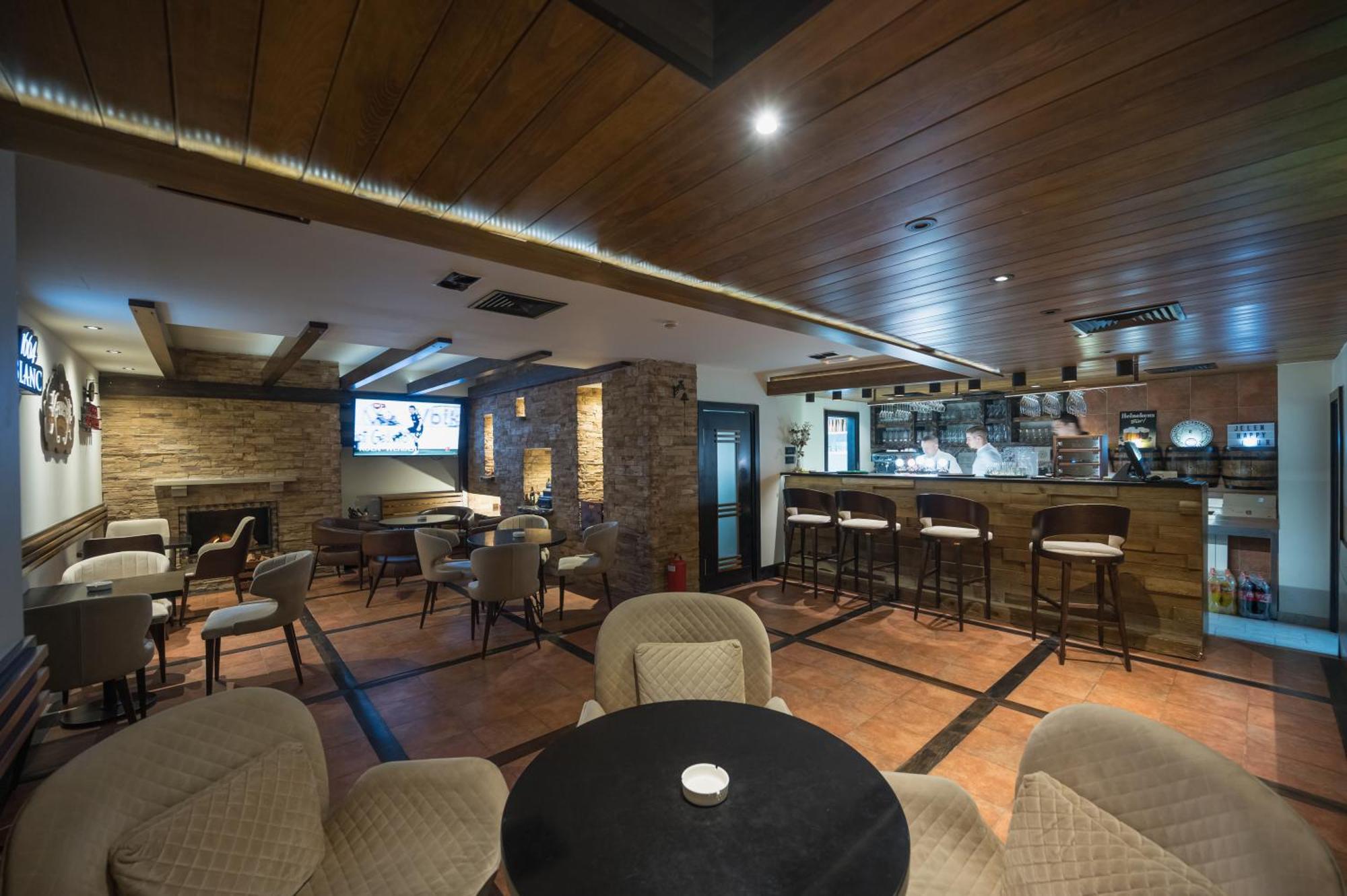 Hotel Sun Loznica Εξωτερικό φωτογραφία