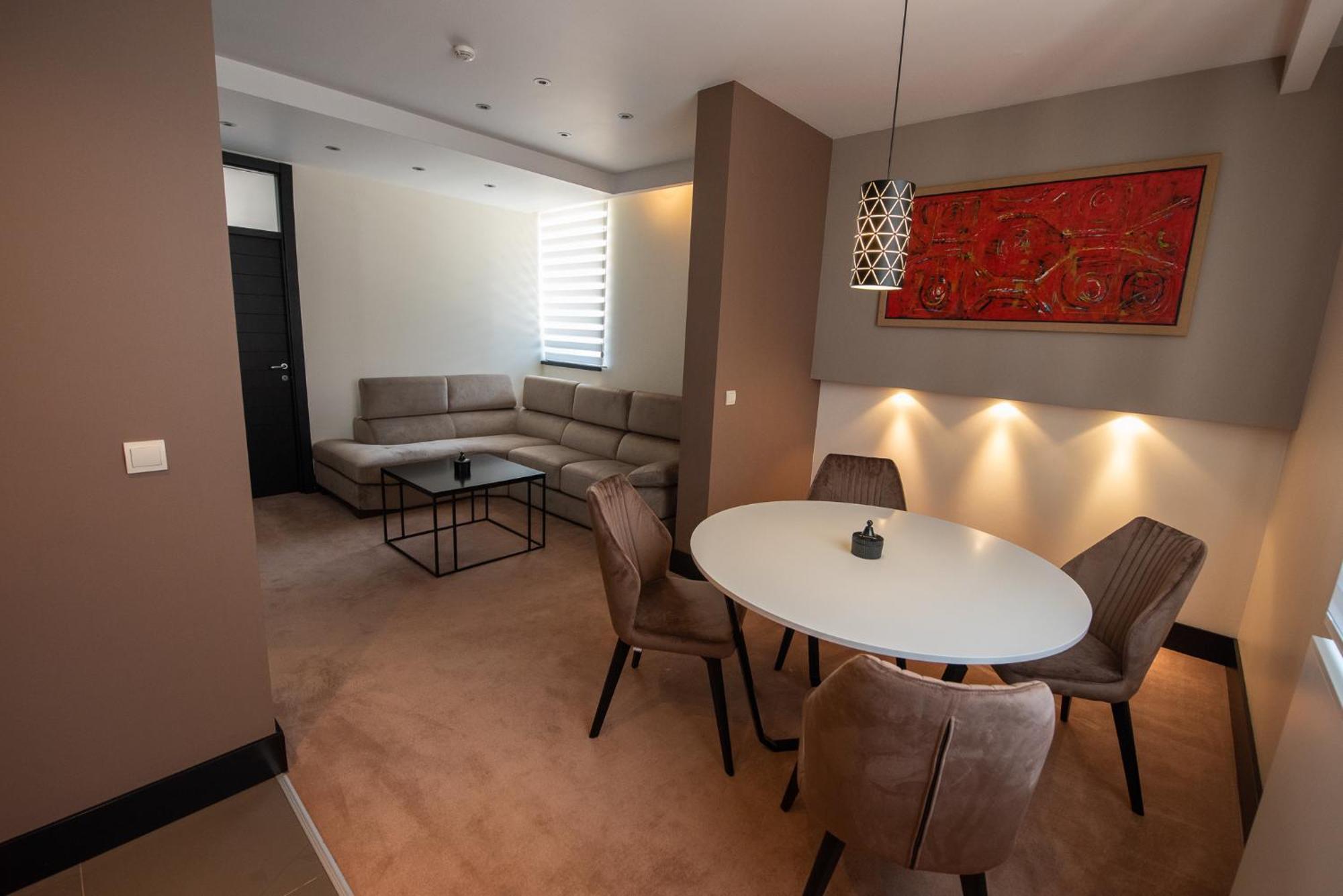 Hotel Sun Loznica Εξωτερικό φωτογραφία